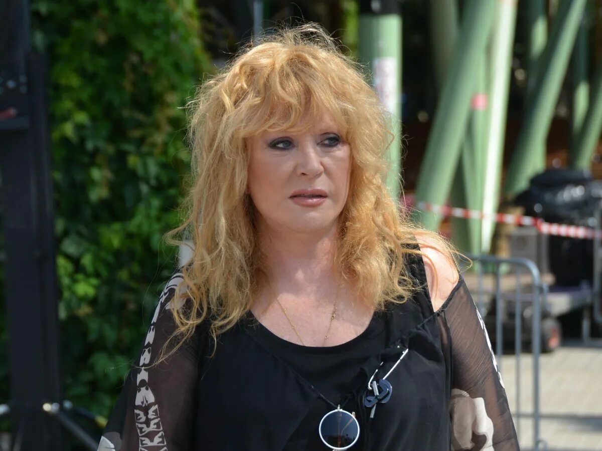 Алла пугачева 2022. Примадонна алла пугачёва сейчас. Алла борисовна комарова. Алла борисовна 2022. Алла пугачева 2020.