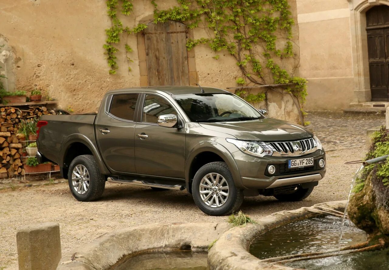 L200 Mitsubishi 2020. Митсубиси l200 Triton 2015-2018. Mitsubishi l200 Triton. Мицубиси l200 2017.