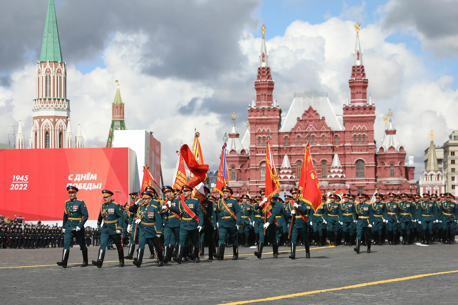 Парад победы будет 9 мая. Парад Победы 9 мая 2022 в Москве. Военный парад на красной площади 9 мая 2022. Парад Победы на красной площади в Москве 2023. Парад 9 мая 2023 в Москве на красной площади.