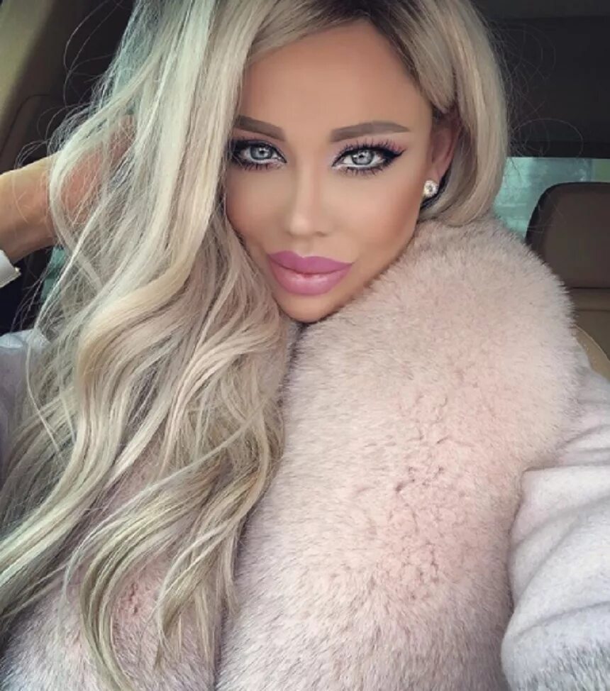 Blonde bimbo. Silicon блондинка. Бимбо блондинка. Luxury блондинка. Luxury girl блондинка.