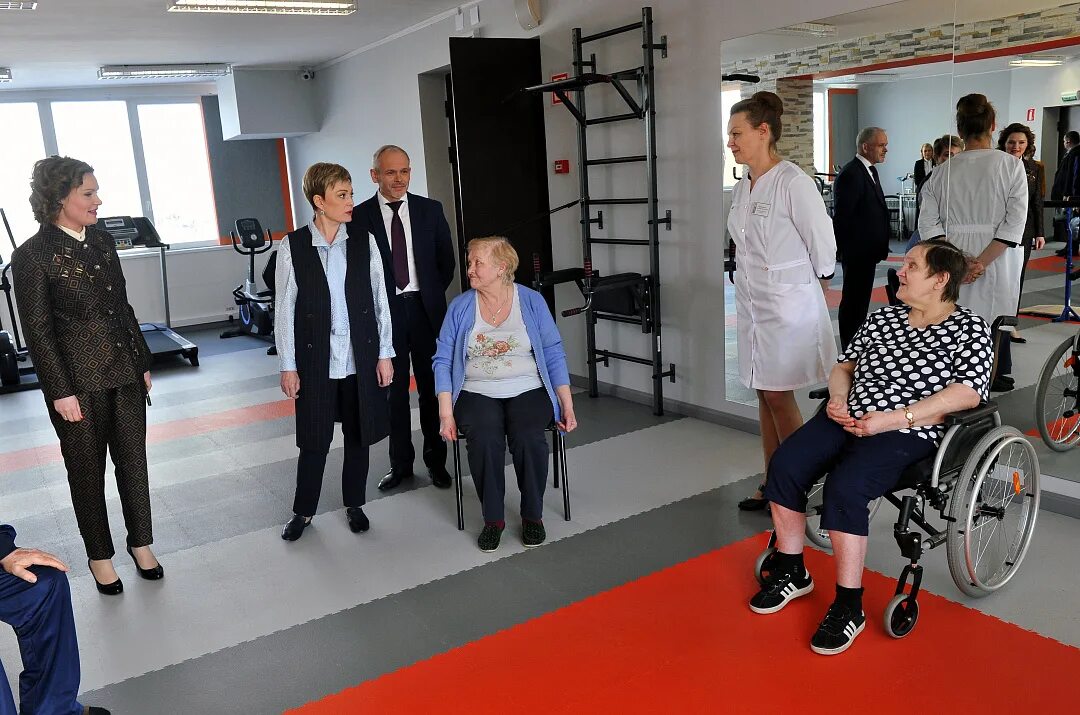 Дом престарелых мурманск. Школа фото. Директор дома престарелых мурманск. Дипи мурманск. Интернат для инвалидов мурманск.