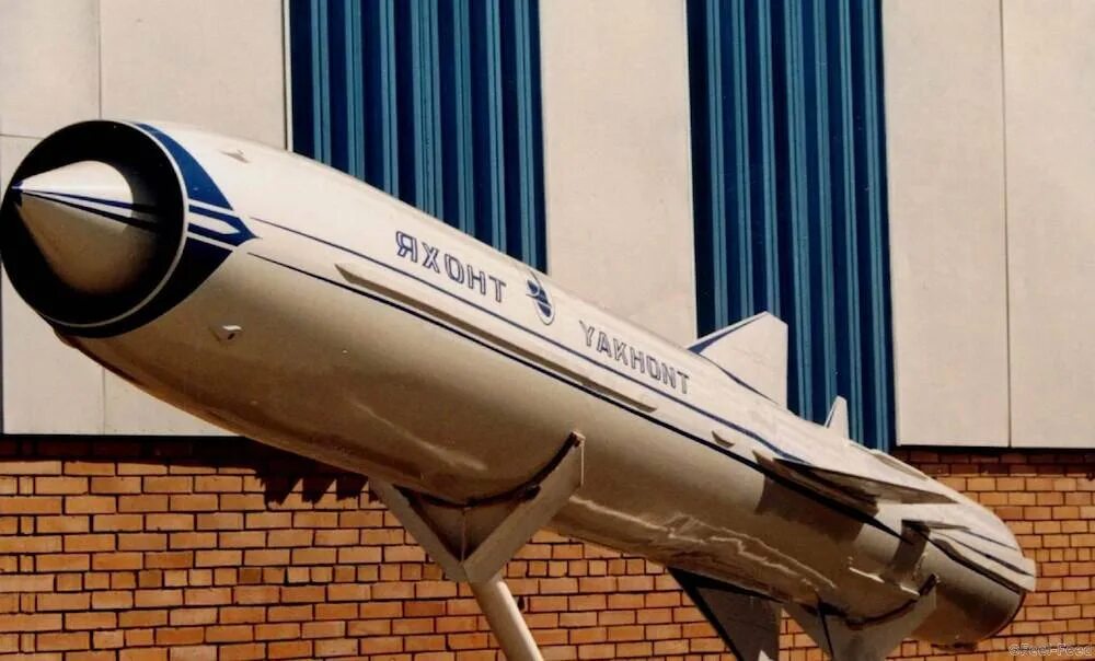 М п 800. П-800 «оникс»  «яхонт». пкр п-800 оникс. п-800 «оникс» 3м55. п-800 оникс (противокорабельная ракета).