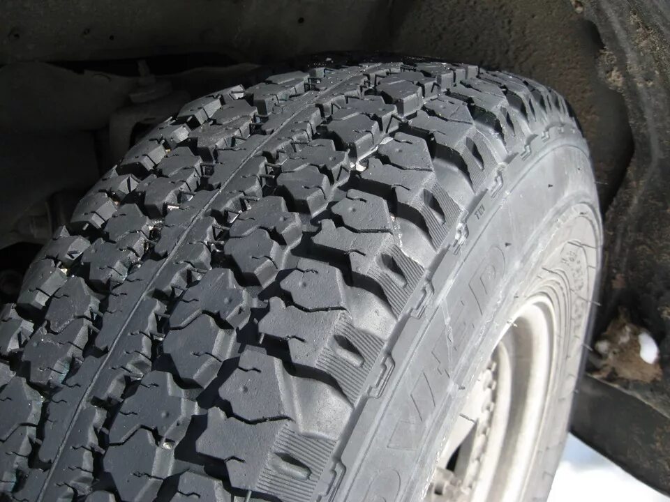 Резина медведь на УАЗ р16. Я 569 Medved 235/75 r15. Шины медведь на УАЗ r16. 235/75 R15 на УАЗ. Купить шины 235 75 15