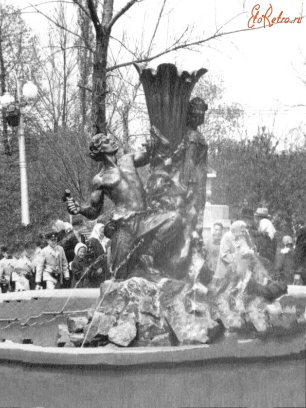 1 мая луганск. Ворошиловград парк 1 мая. парк 1 мая луганск. сад 1 мая луганск. фонтаны луганска.