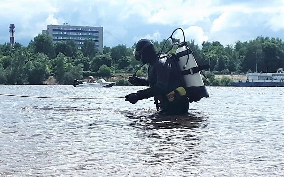 Утонули подмосковье. Спасатели на воде. Паводок. Лыткарино водоемы для купания. Пляж Лыткарино 2022.