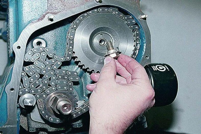 Грм 2104 инжектор. Однорядная цепь на ваз 2107 инжектор. Цепь ваз 2106. Схема цепи грм ваз 2107 инжектор. Цепь мотора ваз 2107.