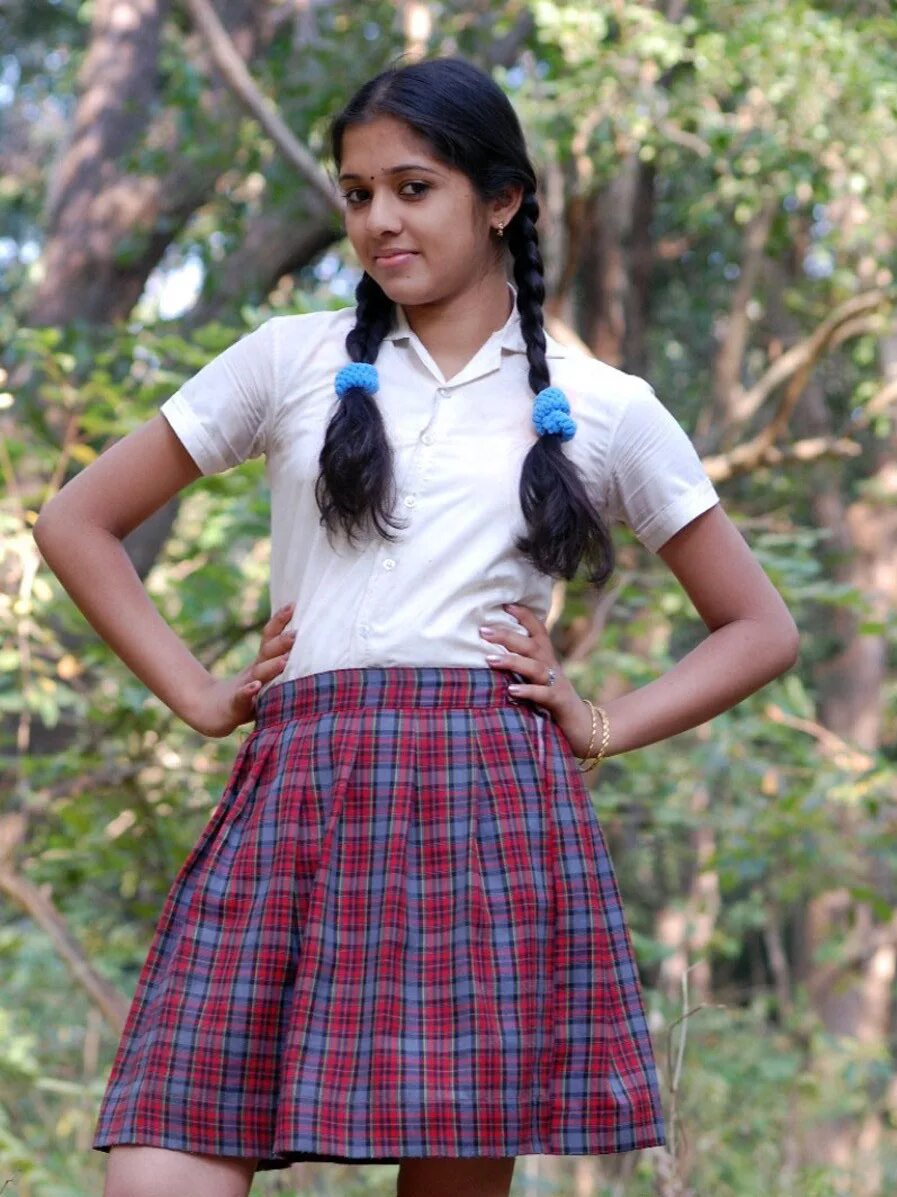 Desi school girl. Волосатые индийские школьницы. Indian school girls. Индианки девушки в школьной форме. Indian school girls.