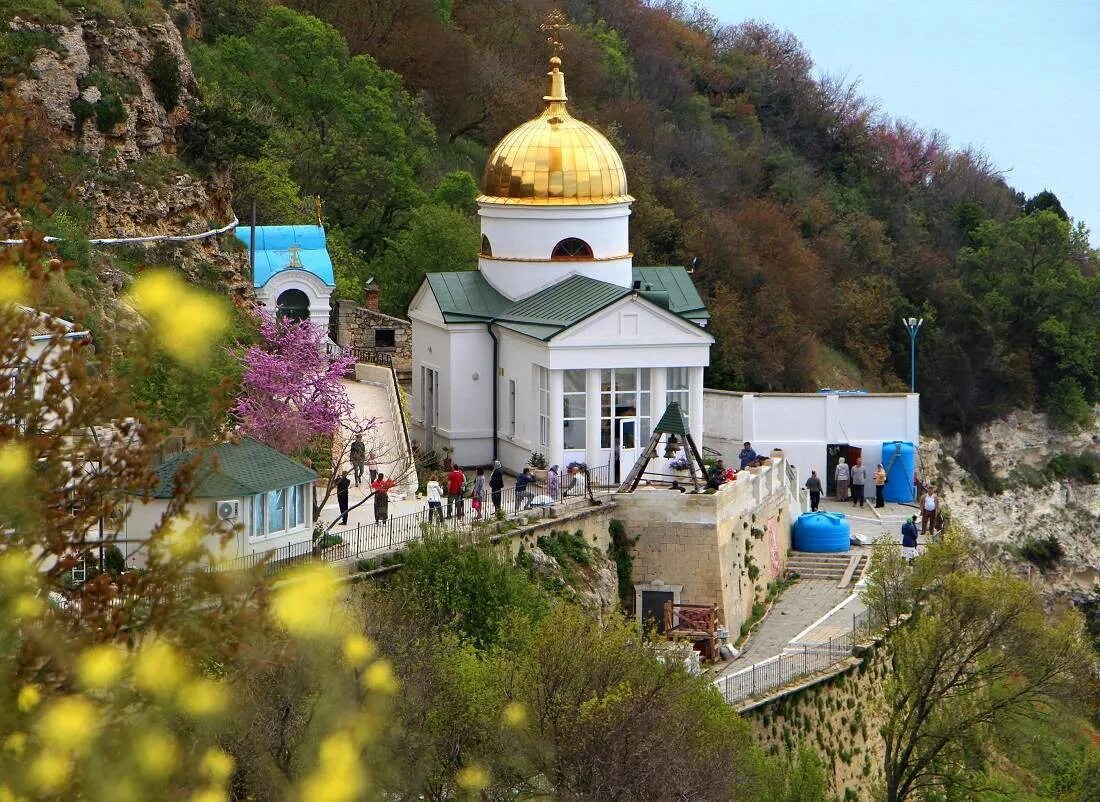 Косьмо-Дамиановский монастырь Крым. Свято-Георгиевский монастырь Крым. Религиозный, паломнический туризм в Крыму. Анапа Святой Крымский.