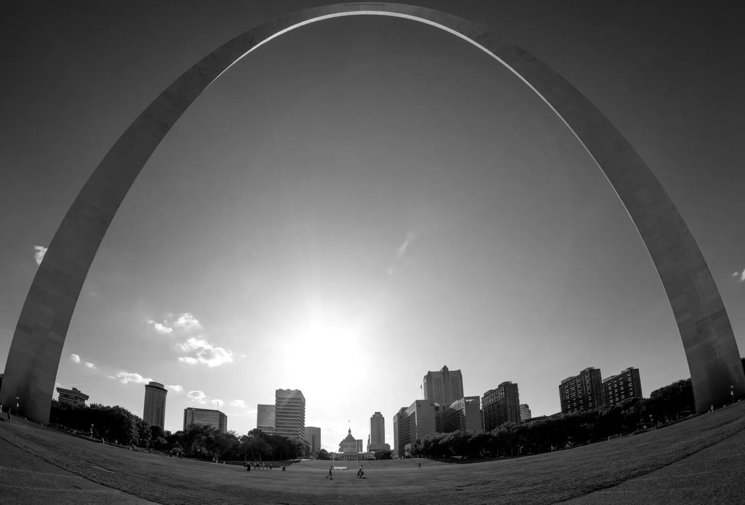 Арка сити. Арка сент-Луиса. Сент Луис арка. Арка-врата сент Луис очертания. Gateway Arch in St. Louis.