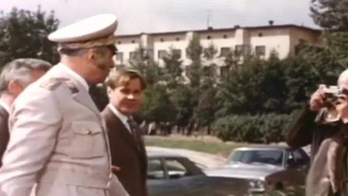 Неисправимый лгун где снимали. Неисправимый лгун этуш.