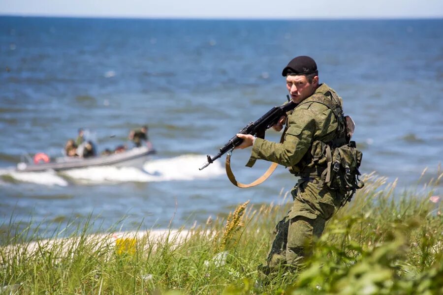 Морская пехота ВМФ РФ. Морская пехота учения. Береговые войска ВМФ. Войска морской пехоты России. Подразделение морской пехоты