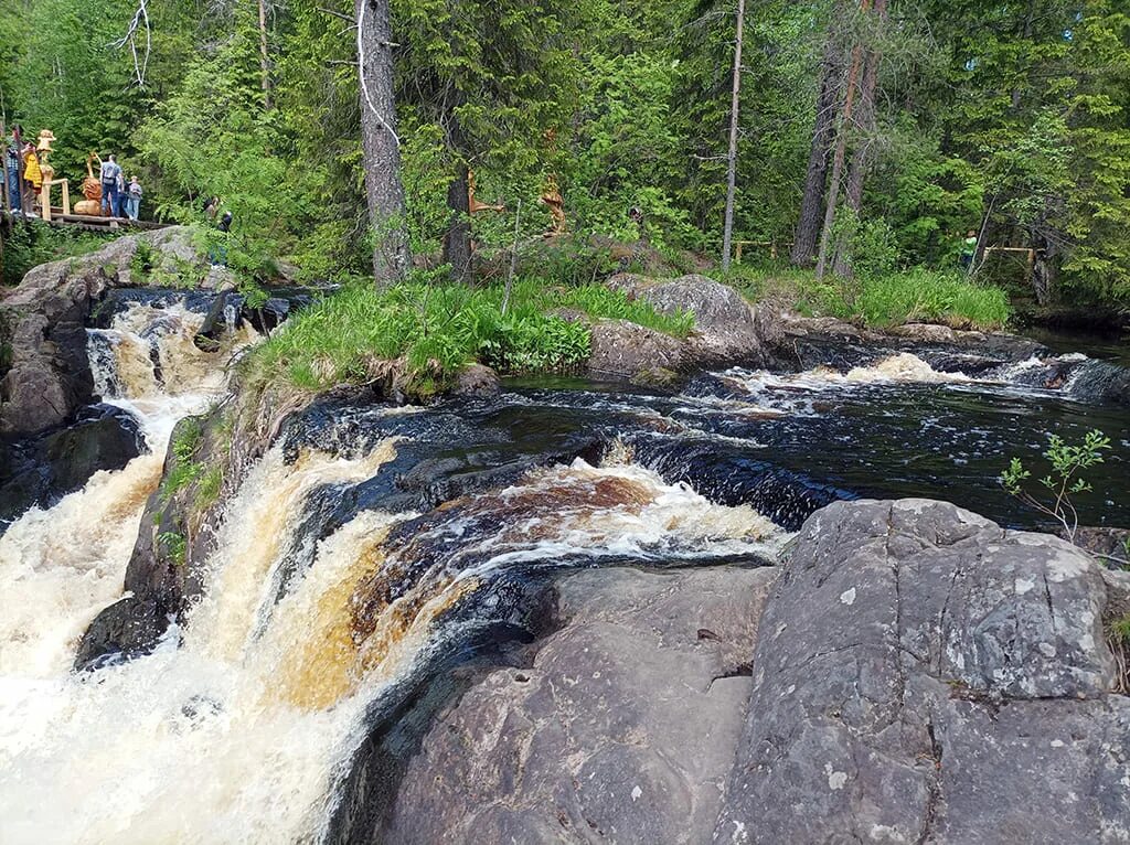 Водопады ахвенкоски карелия. Юконкоски. Юканкоски водопад карелия. Музей природы кивач. Водопады ахвенкоски карелия зимой.