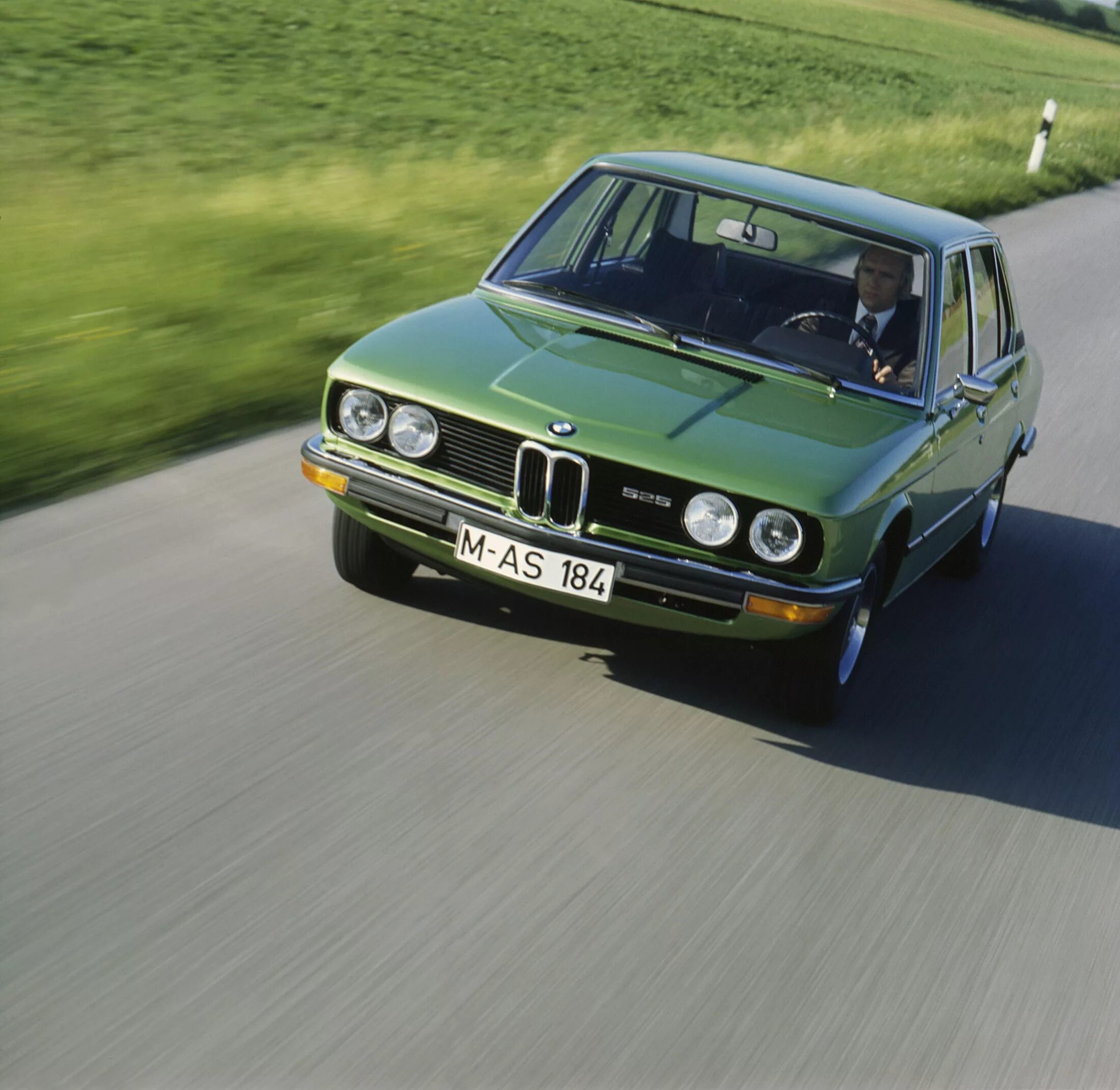 Автомобили е 1. BMW 3 e12. BMW 5er e12. BMW 5 Series (e12). BMW 5 Series e40.