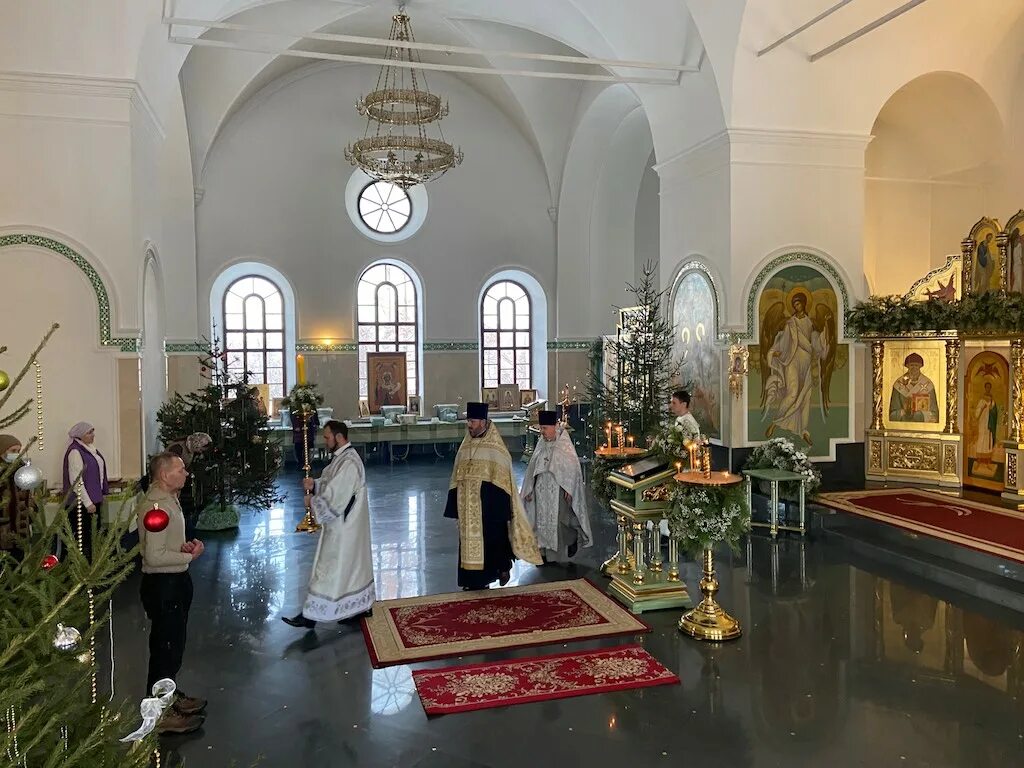 казанская церковь иркутской епархии. храм великомученика и целителя пантелеимона иркутск википедия. иркутская епархия фотогалерея казанский собор. служба в церкви иркутск. храм казанской иконы божьей матери ульяновск архиерейская служба.