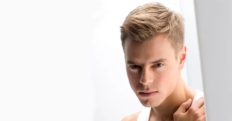 Mens Short Blonde Hairstyles Gallery Thin hair men, Short blonde haircuts, Cool 