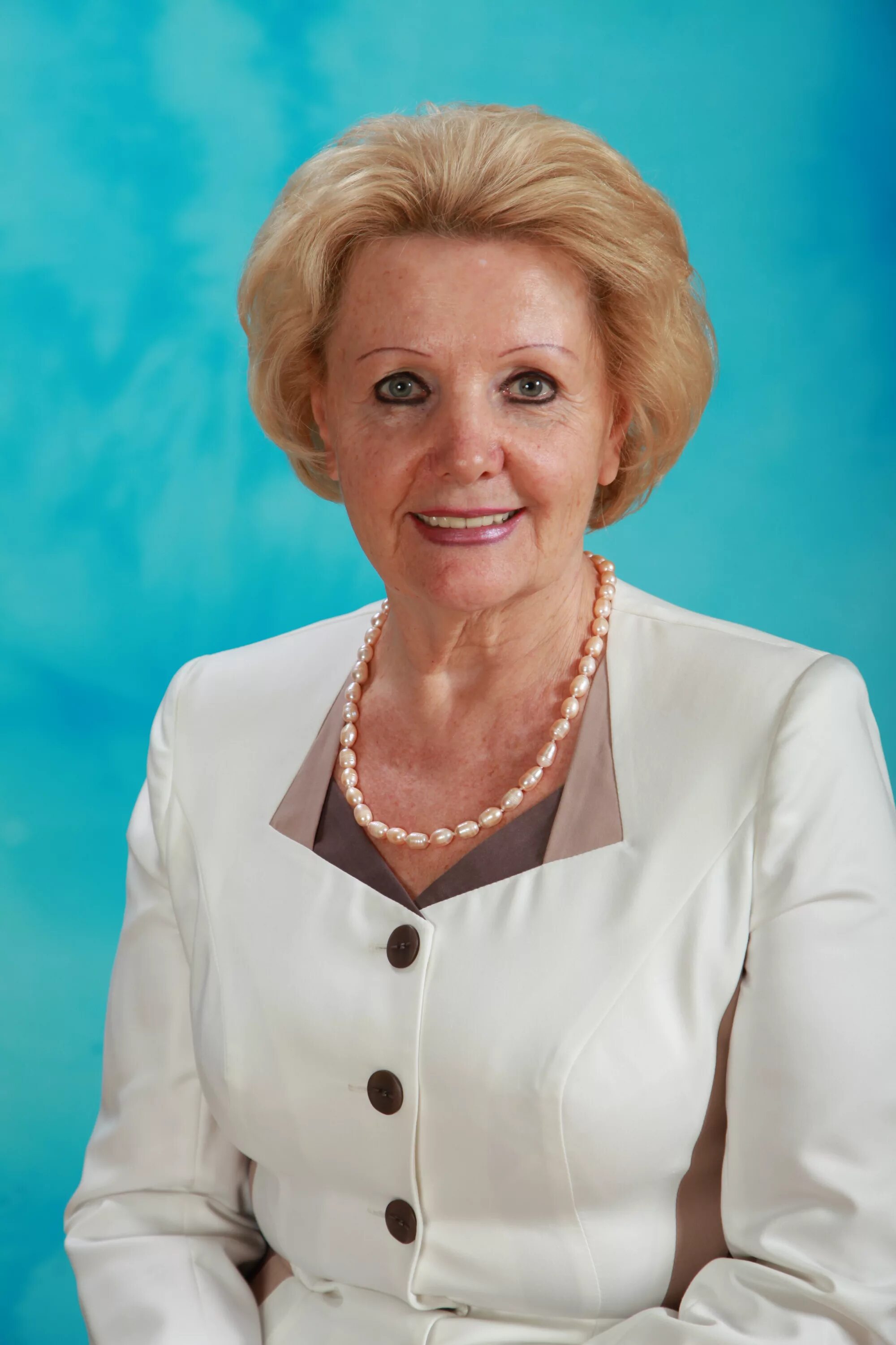 кошкарева валентина александровна. школа 4 ржев директор. директор пятой школы. бурба наталья николаевна каневская. умерникова валентина михайловна.