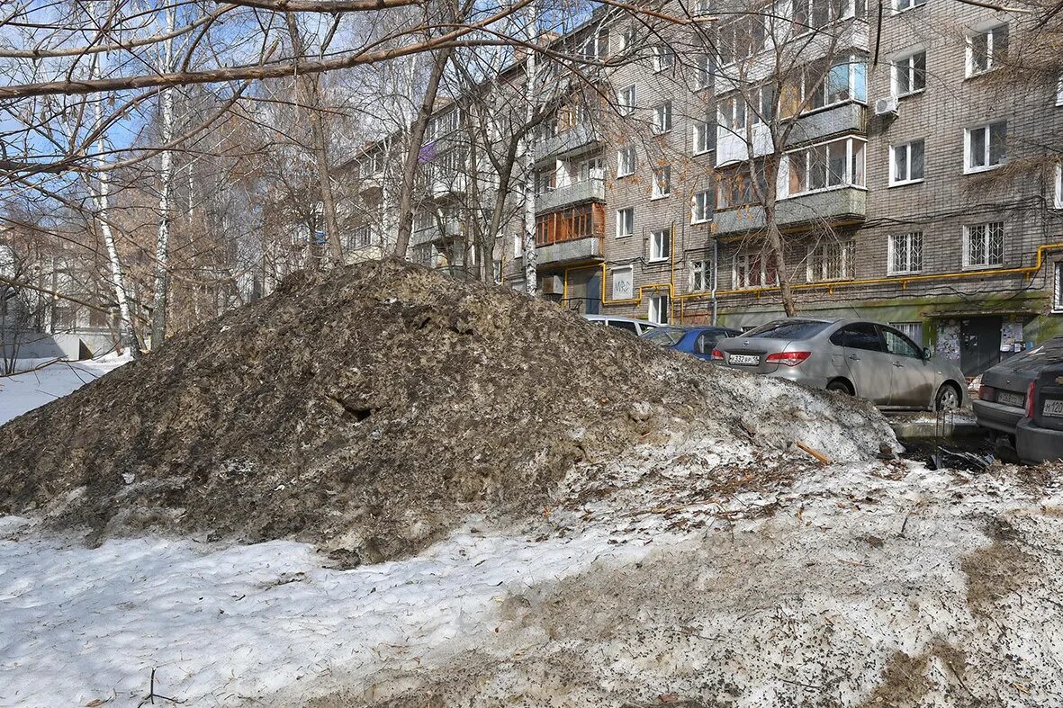 Удмуртская 259 ижевск фото. Удмуртские коммунальные системы ижевск. Улица 9 января ижевск. 9 января 259 ижевск. Город ижевск весенняя 9.