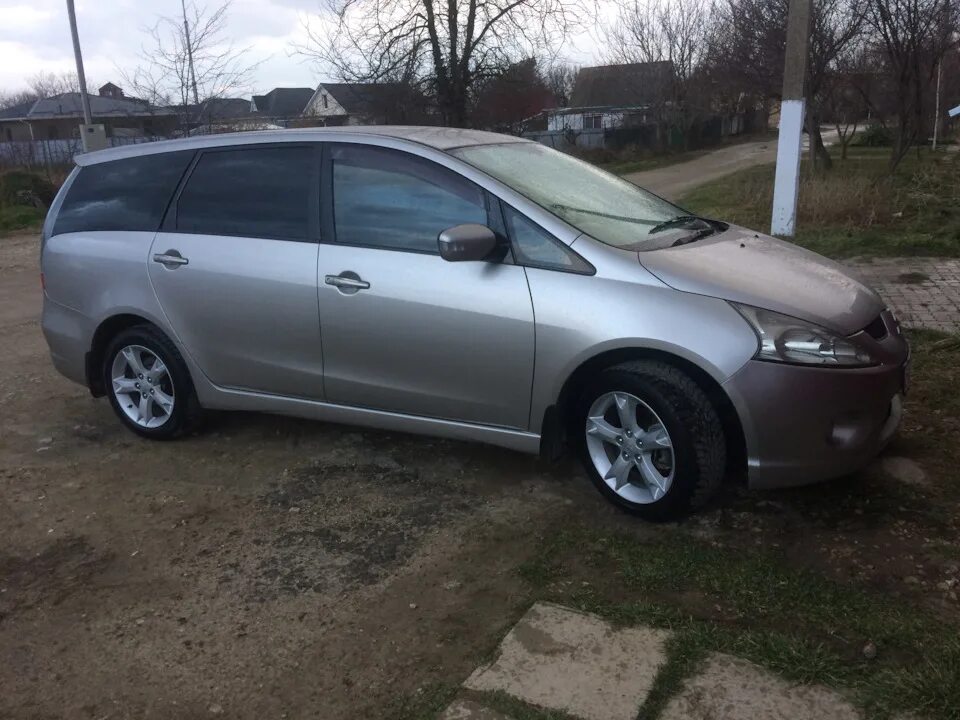 Митсубиси грандис диски. Мицубиси грандис на 18 дисках. Грандис r18. Митсубиси грандис диски. Mitsubishi grandis r19.