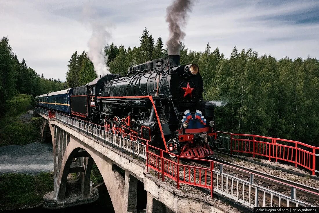 Рускеальский экспресс сортавала рускеала. Ретро поезд Сортавала Рускеала. Ретропоезд «Рускеальский экспресс» Сортавала – Рускеала. Паровоз Сортавала Рускеала. Поезд Рускеала Сортавала ретропоезд.