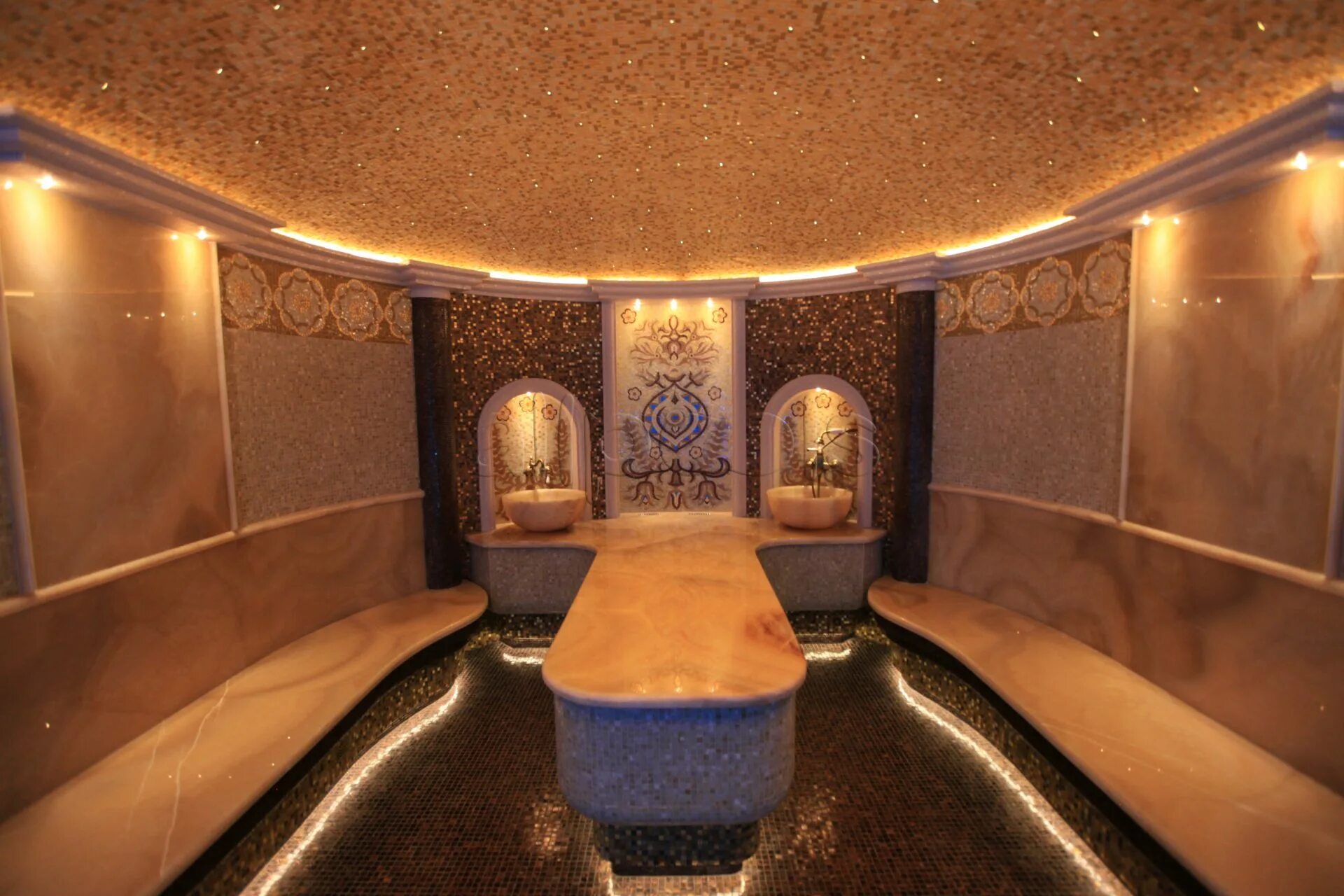 Турецкий хамам анталья. Турецкая баня хамам 4на4. Марриотт краснодар бассейн. Комната отдыха хамам. Баня с хамамом.