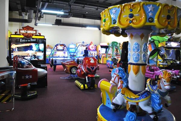 Детский развлекательный центр селятино. Игровая комната немо междуреченск. Детская комната дятьково. Лимпопо томск игровая комната. Триумф детские развлечения.