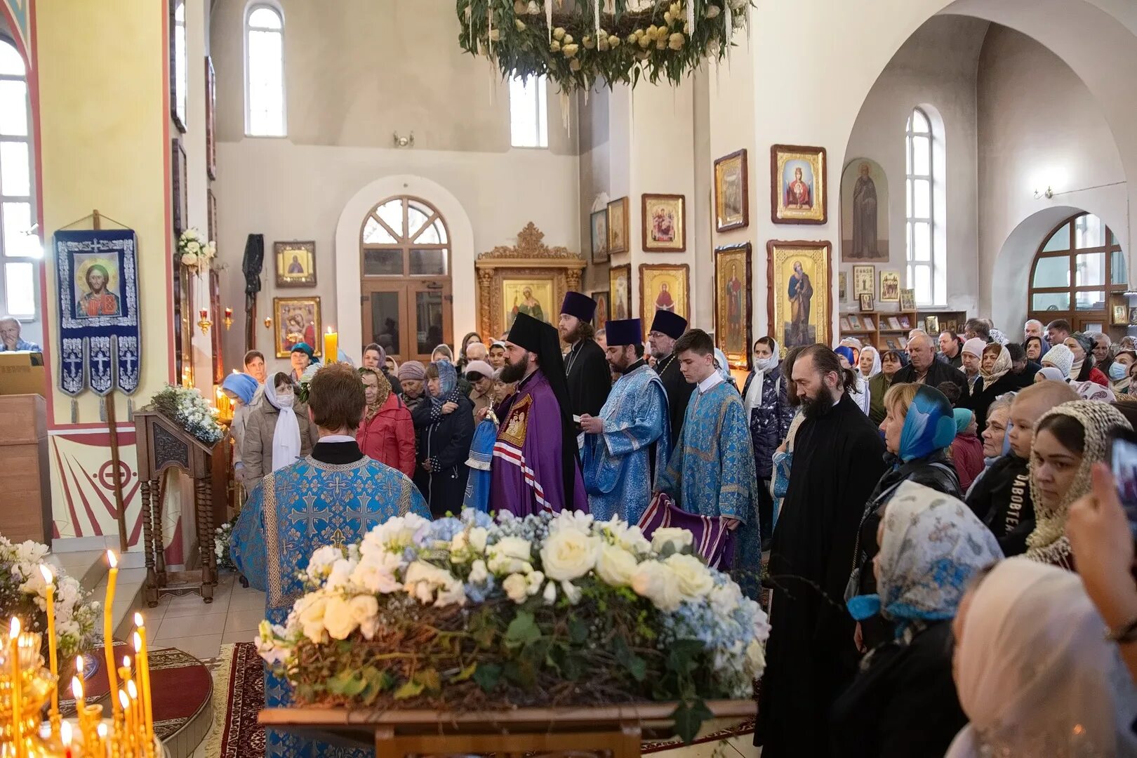 Ягодное богослужение. ПСТГУ богослужение Благовещение. Фото службы Благовещения. Фотографии богослужения в Благовещение.