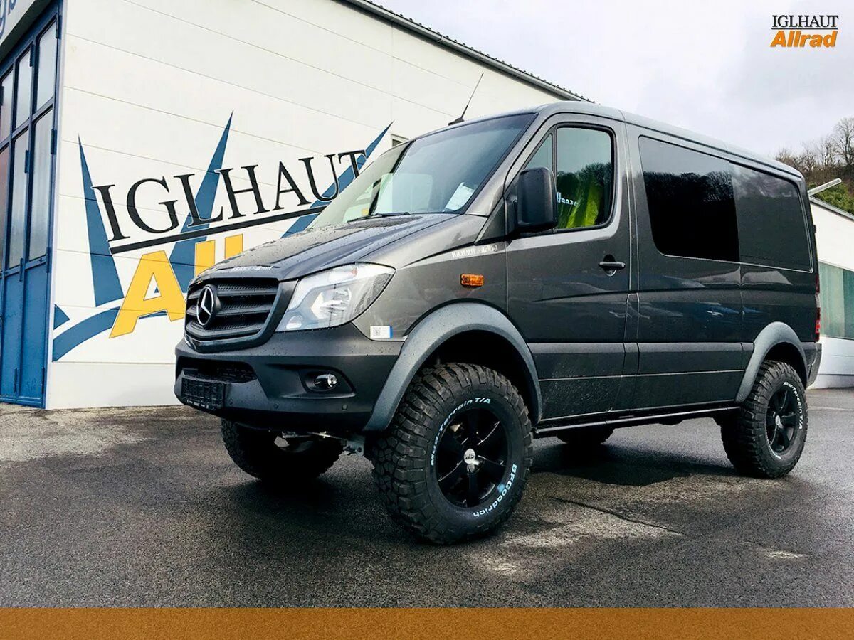 Мерседес 4х4 купить. Мерседес Спринтер 4х4. Mercedes Benz Sprinter 4x4 Iglhaut. Mercedes Sprinter 4x4. Mercedes-Benz Sprinter 4x4 313.