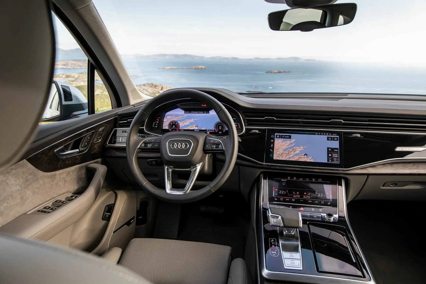 Торпеда 2019. Ауди q7 2020. Audi q7 2021. Ауди q7 2021. Ауди q7 2020 салон.