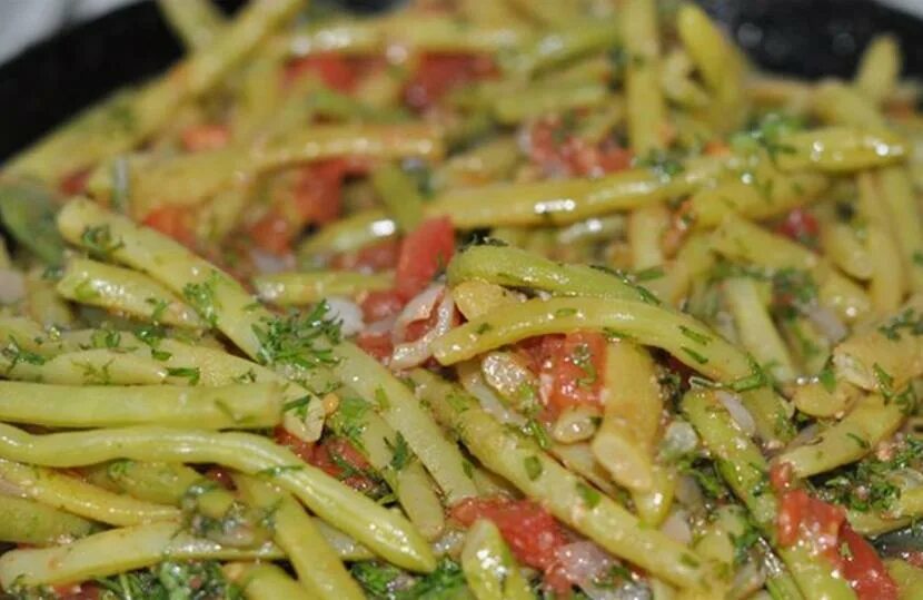 Рецепт вкусной стручковой фасоли. Лобио стручковая фасоль. бумия фасоль стручковая. лобио зеленая фасоль. грузинское лобио из стручковой фасоли.