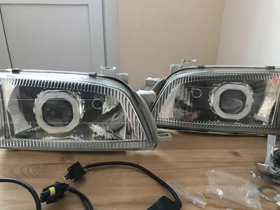 212-1147l-ld. Фары toyota corona 190. Линзованные фары тойота корона 190. Корона бочка ангельские глазки. Фары тойота корона 190.
