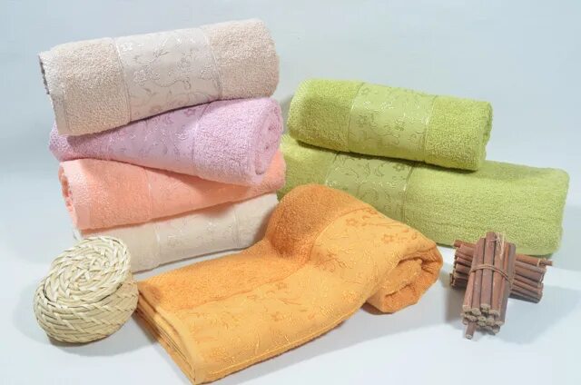 Как писать полотенце. Полотенце фирмы Home. Турецкие полотенца для сауны. Полотенца Карна. Полотенца фирмы casa.