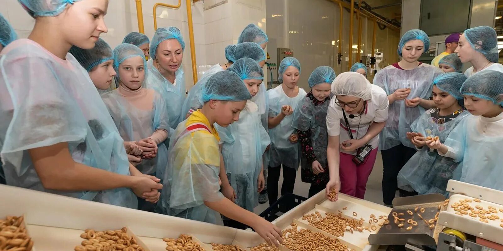 Шоколадная фабрика для детей в москве. ОЗБИ экскурсия. Экскурсия на завод. Экскурсия на фабрику. Экскурсия на шоколадную фабрику.