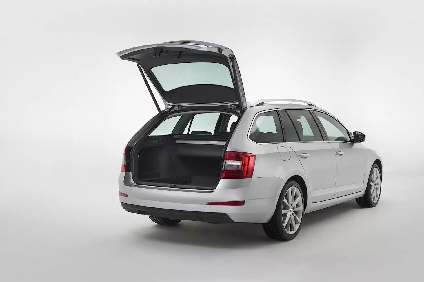 Октавию комби. Skoda Octavia Combi 2014. Skoda Octavia Combi 2013.