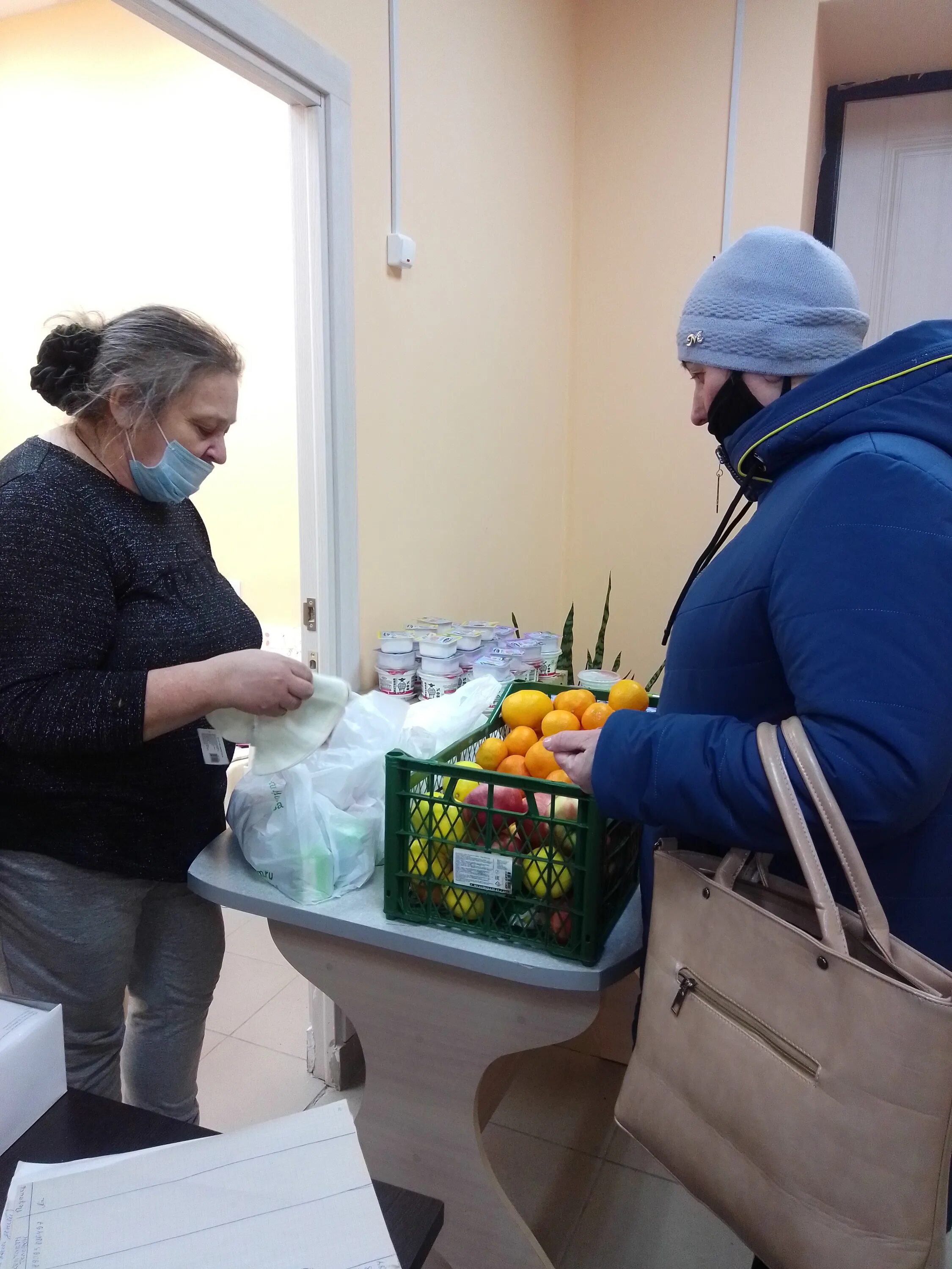 боксы с подарками для девочек 10 лет. ювелирный магазин зеленодольск. ювелирные магазины альметьевск. подарочный бокс с кружкой на новый год. подарочные коробки с наполнением.