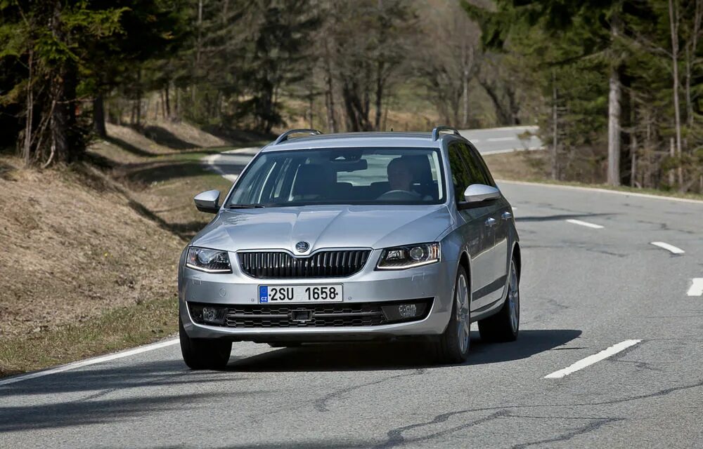 Виды шкоды октавии. Skoda Octavia a4. Шкода Октавия а7 Рестайлинг универсал. Шкода Октавия 2013-2017. Шкода Октавия gt.