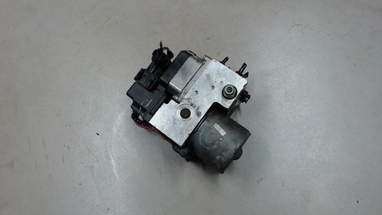 Блок абс а6 с5 гидравлическая часть. Блок управления абс ауди а6с6. Модуль абс. Блок абс бош ауди а6 с5 1. Блок абс ауди а6 с5.