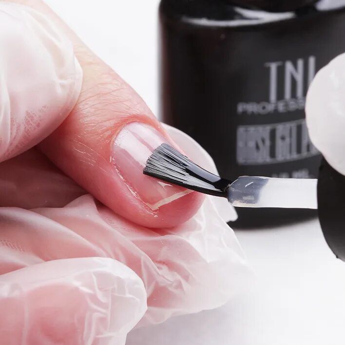 Нужно ли на наращивание наносить базу. Этап наращивание ногтей гелем пошаговый. Пошаговое нанесение геля для наращивания. Схема выравнивания ногтевой пластины гелем. Нужно ли на наращивание наносить базу.