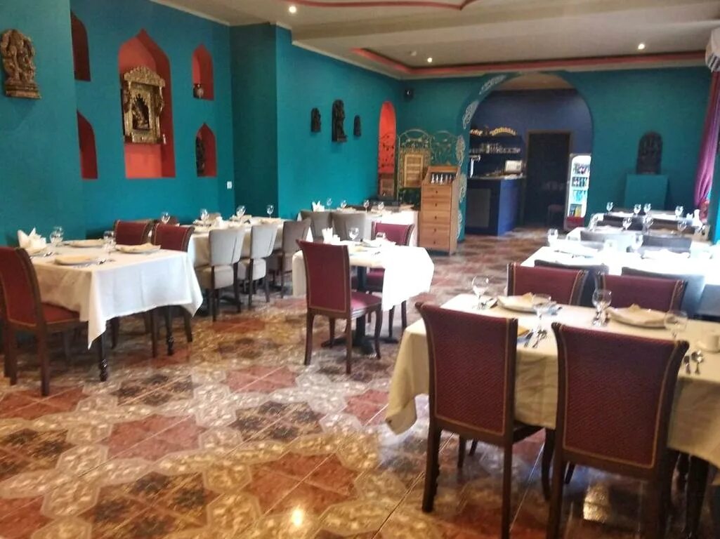 Панир с овощами. Sonam kapoor anil kapoor. Кафе шагал кржижановского. Хелло индия. Панир тикка масала.