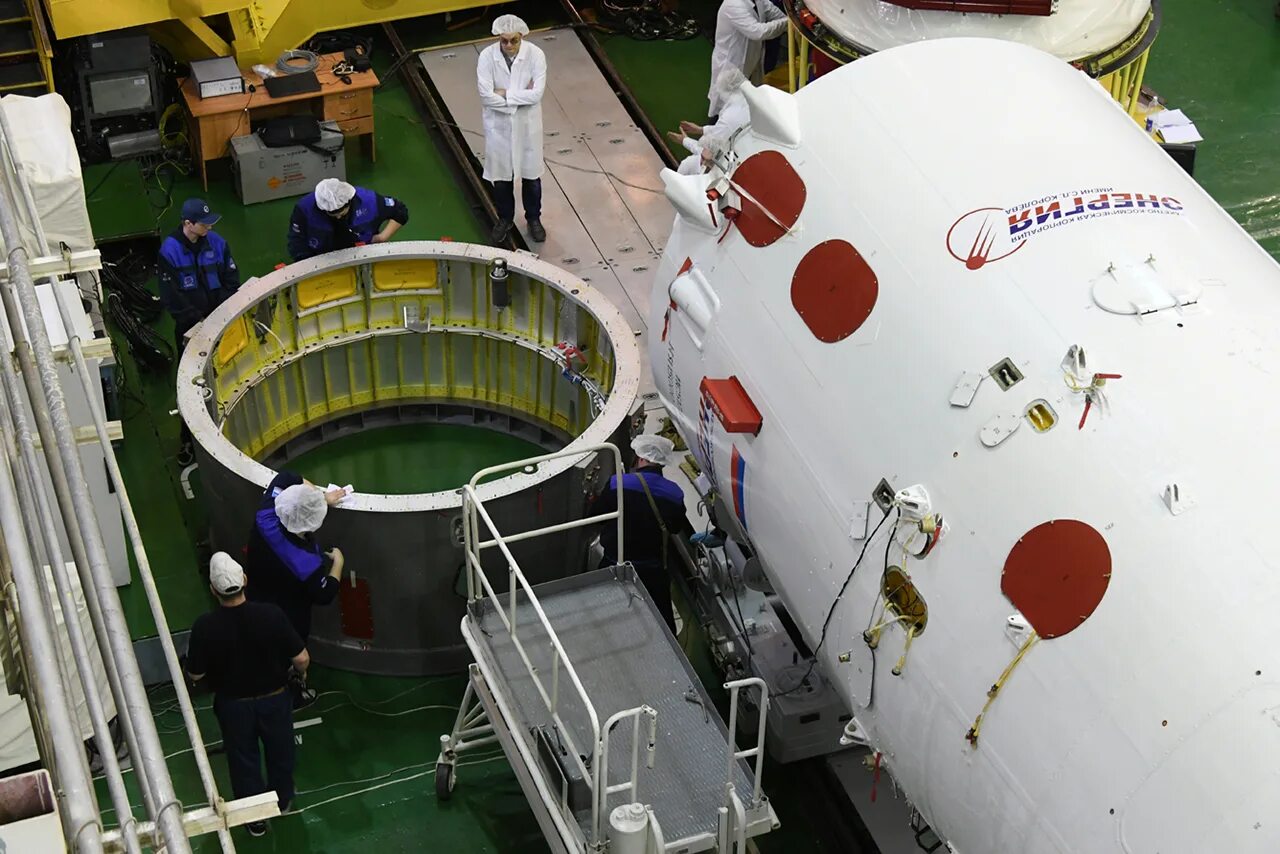 ркк энергия королев. кабель-канал 12х12 2. с. союз мс-13. ркк энергия офис.