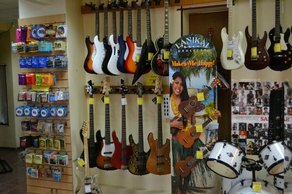 музыкальные инструменты музыкальный магазин. склад музыкальных инструментов. мелодия магазин музыкальных инструментов. музыкальный магазин. музыкальные магазины нижневартовск.