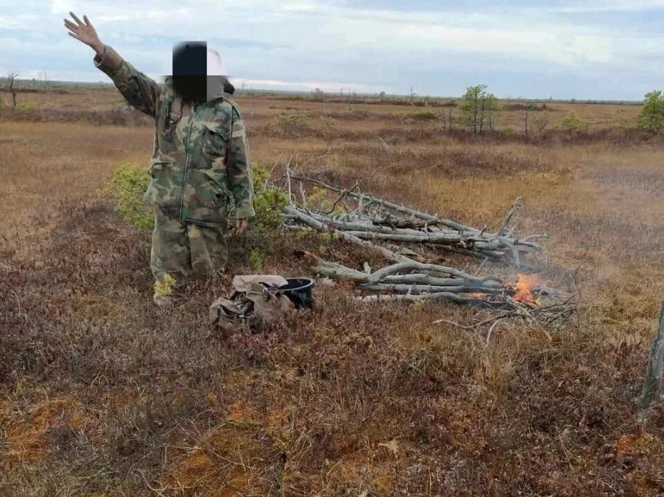 Заблудились в болоте. Случай на болоте. Заблудилась на болоте картинки.