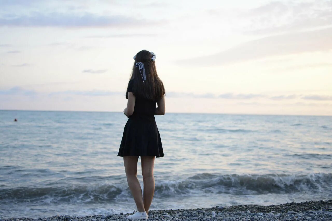 Ждущая девушка фото. Евгения сиденко. Девушка-море. Ждущая девушка фото. Ждущая девушка фото.