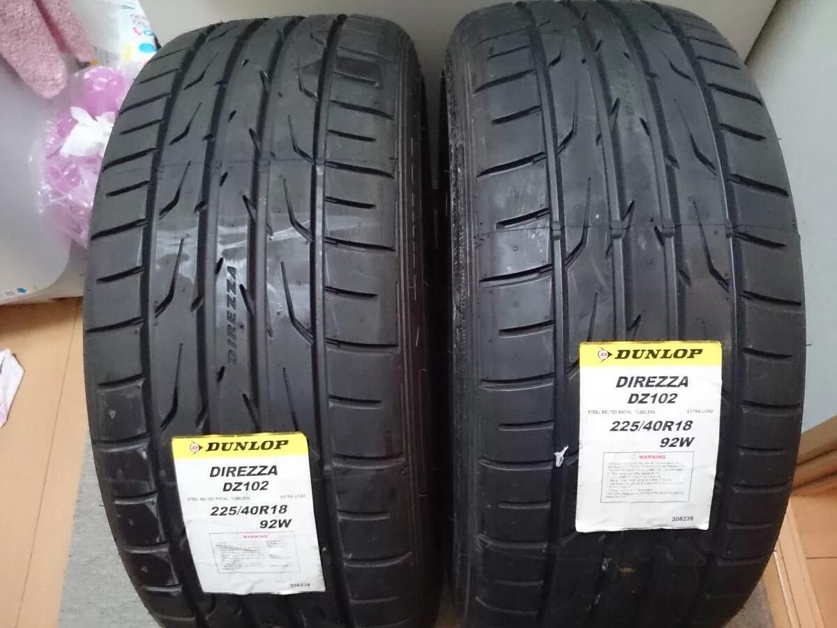 Купить резину спб r18. Dunlop dz102. Dunlop Direzza dz102. Dunlop Direzza dz102 235/40 r18. Dunlop Direzza 102.