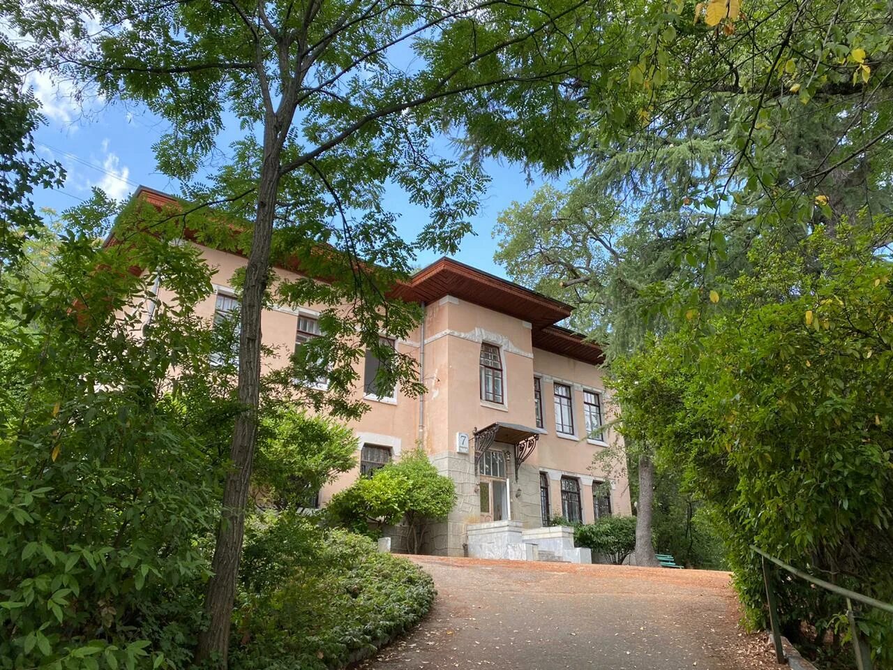 Вилла 7 ливадия. Ялта вилла ливадия визуализации. Villa maria ливадия ялта. Дом в ливадии море. Ливадийский дворец (пос.