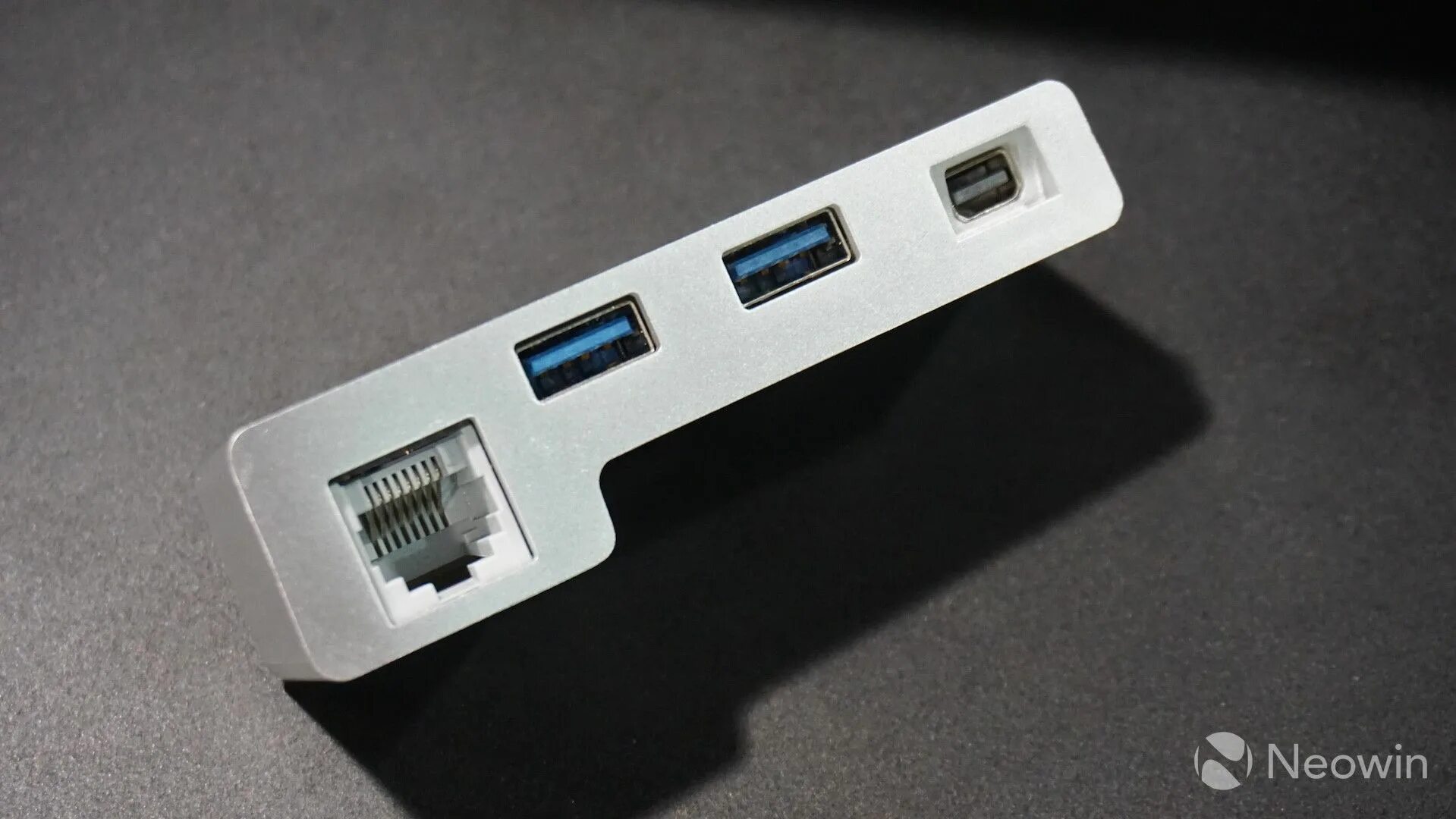 Usb ethernet sd. Usb порт для surface. surface pro флешка. surface pro 4 usb 3.0. surface pro 7 починить usb.