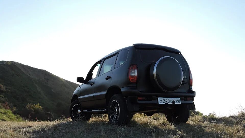 Купить ниву шевроле курской. Chevrolet Niva. Нива Шевроле 064 64. Шевроле Нива оффроуд. Chevrolet Niva форвард.