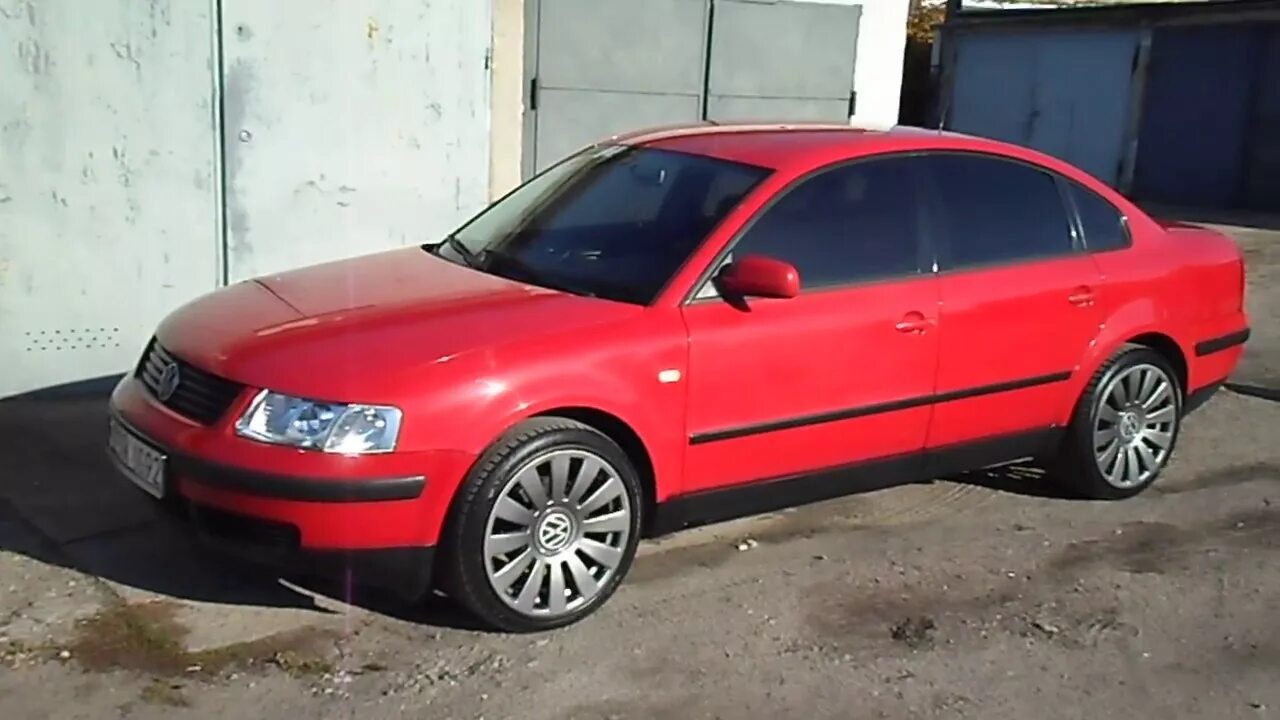 Краска пассат б5. Фольксваген пассат б5 красный. vw passat b5 red. красный volkswagen passat b5. пассат б5 дорест.