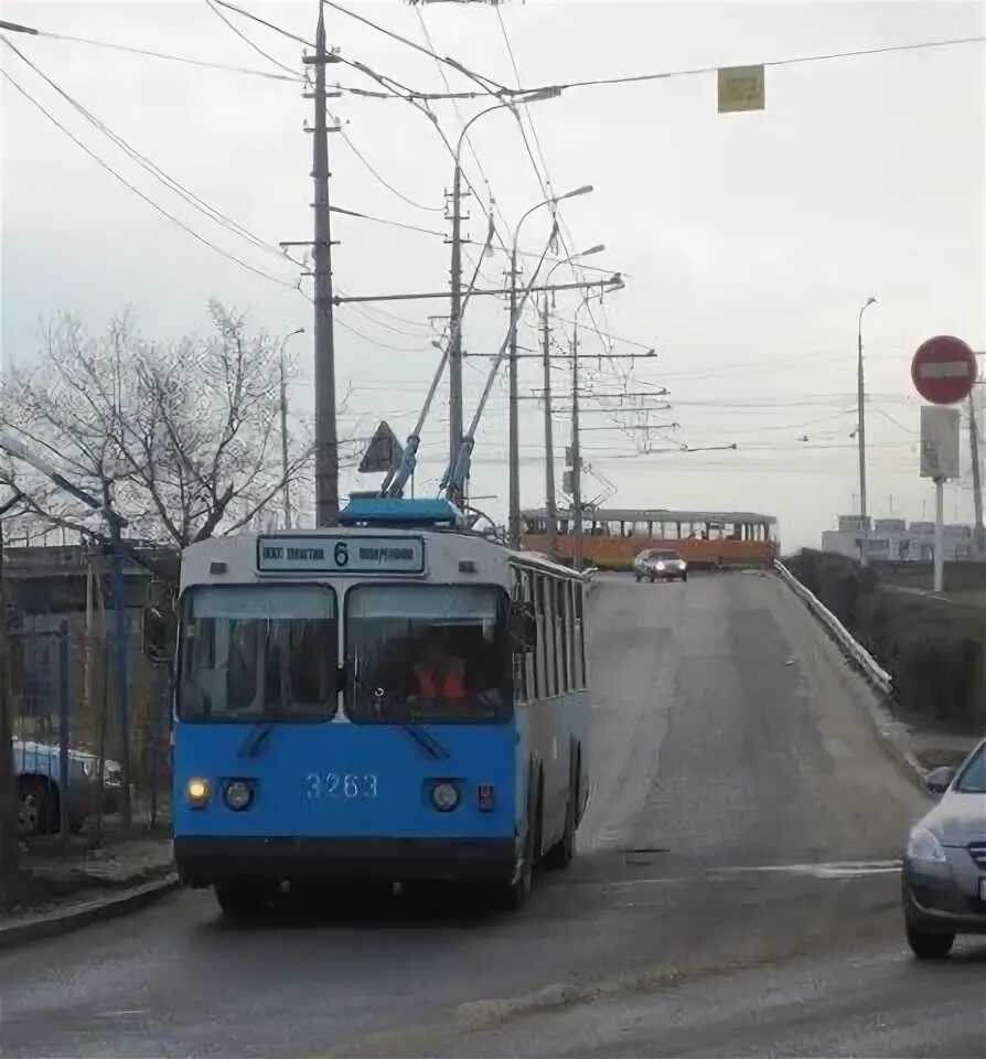 Скорости движения троллейбус. Волгоград Красноармейский троллейбус. Волгоград Красноармейский район троллейбус номер 6. Троллейбус 6 Волгоград. Волгоградский троллейбус 15а гармошка.