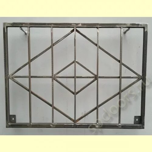 Решетка металлическая domart черная 150. Решетка геринга иллюзия мерцающей решетки. Решетка от клетки. Иллюзия решетки. Решетка ромб из профильной трубы.