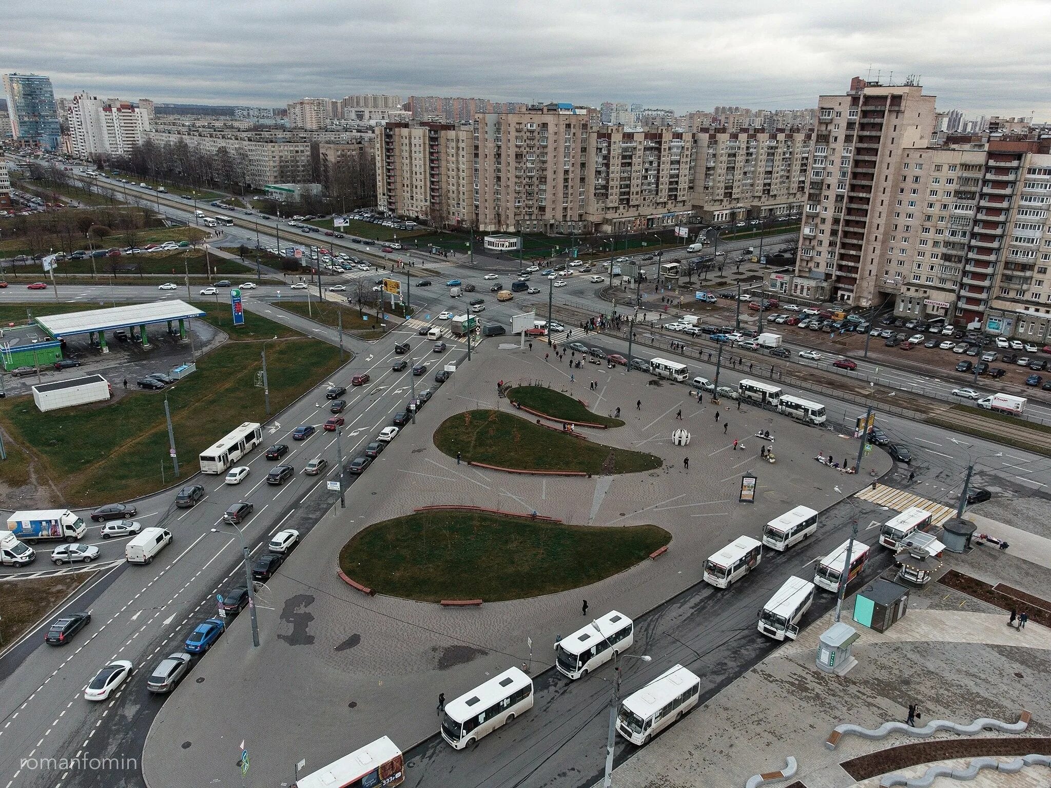 Проспект Большевиков 2000 год. Станция метро проспект Большевиков Санкт-Петербург. Питер проспект Большевиков. Проспект Большевиков 2003 год.